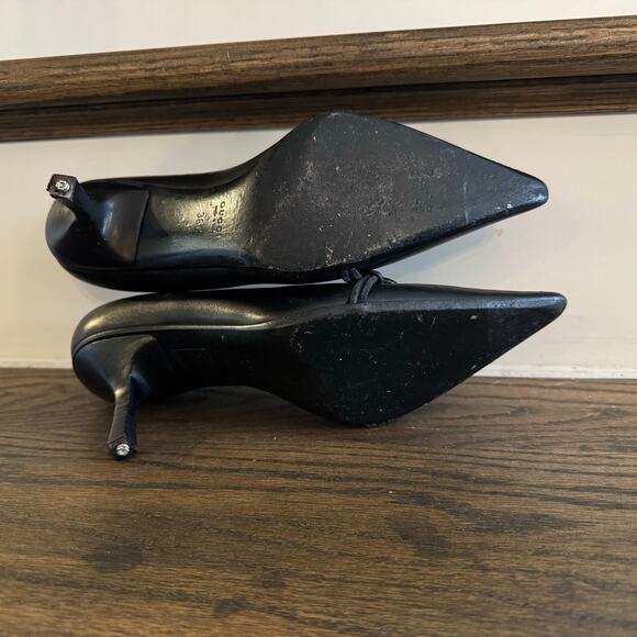Gucci Black Leather Pumps Horsebit Pointed Toe Size 36C - Picture 5 of 14